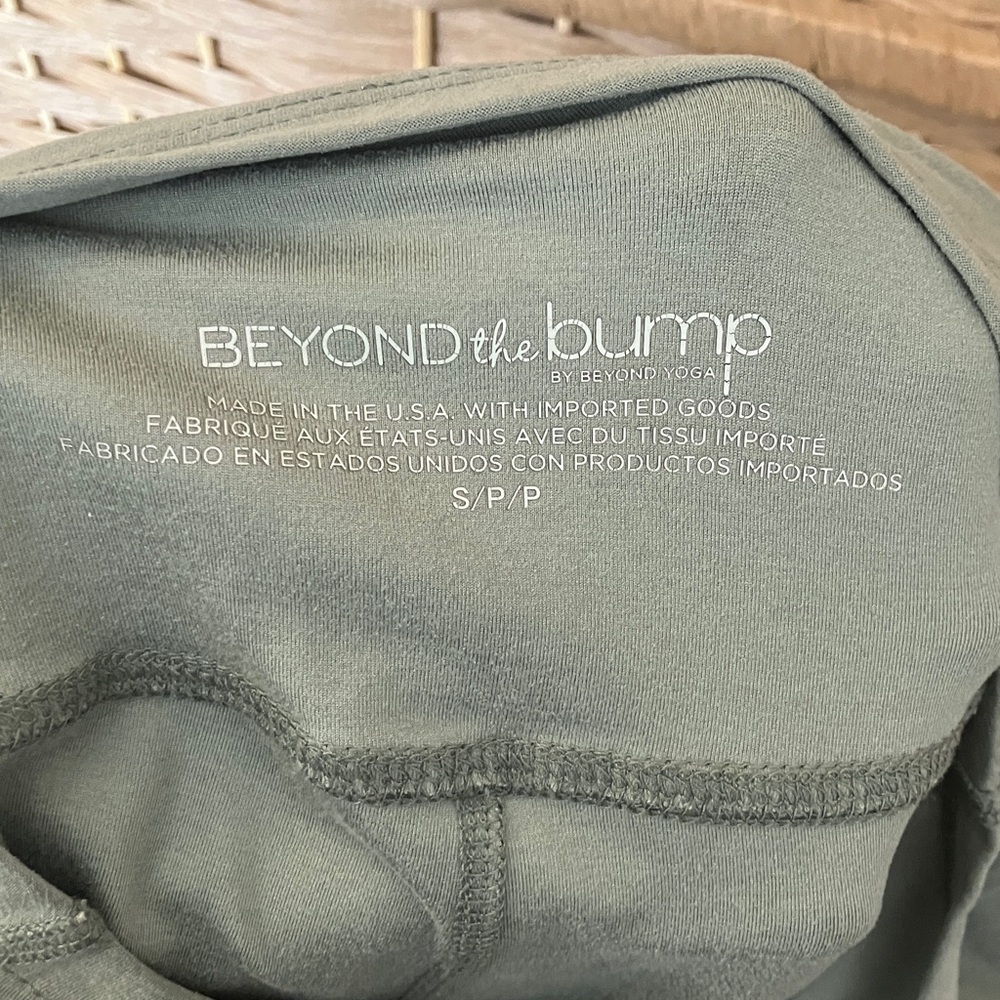 Beyond Yoga Sage Green Maternity Joggers - Picture 4 of 6